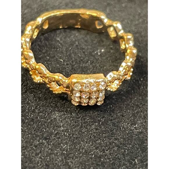 Women's Gold CZ Ring EUC 7.5 - Picture 4 of 4